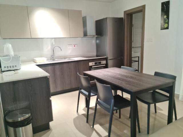 דירות Gzira Sir William Strand מראה חיצוני תמונה