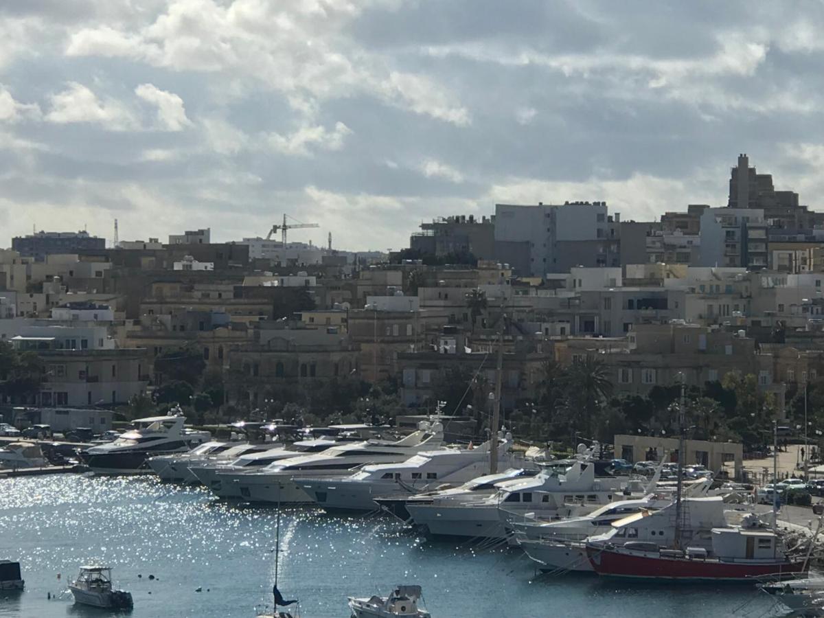 דירות Gzira Sir William Strand מראה חיצוני תמונה